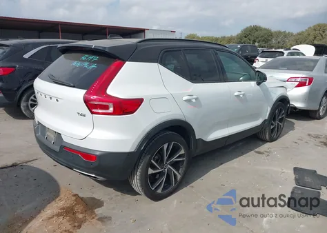 2019 Volvo Xc40 T4 R-Design z USA, uszkodzony, nr VIN YV4AC2HM4K2113680